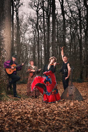 Illustration. Molsheim. Bienvenue dans la roulotte de Zima. Musique traditionnelle russe et ukrainienne. Source-crédits - Nastassia. 2025-04-11